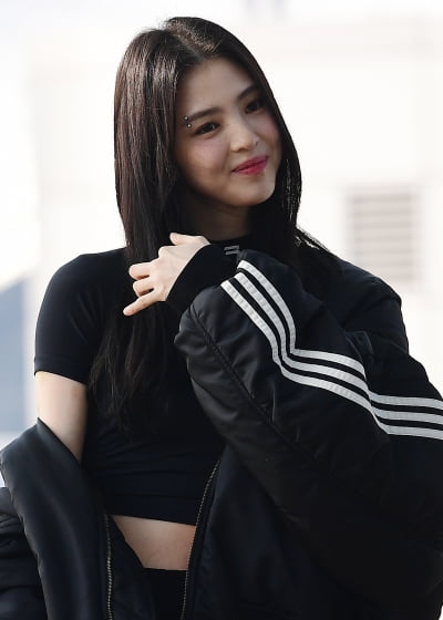 [TEN 포토] 한소희 '머리만 넘겨도 화보'