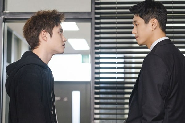 눈이 돌아있는 '꼴통' 도경수, '야망' 하준과 숨 막히는 대립('진검승부')