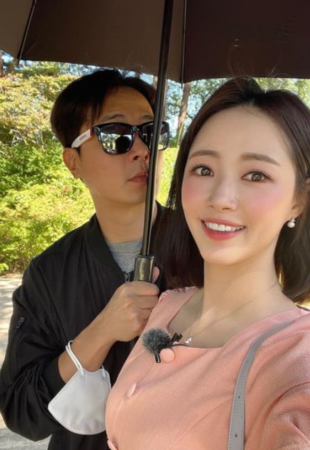 앤디, 방송 접고 매니저 일 구했나…♥이은주 뒤만 졸졸 쫓아다녀[TEN★]