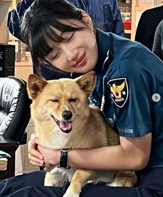 (사진=조이 SNS)