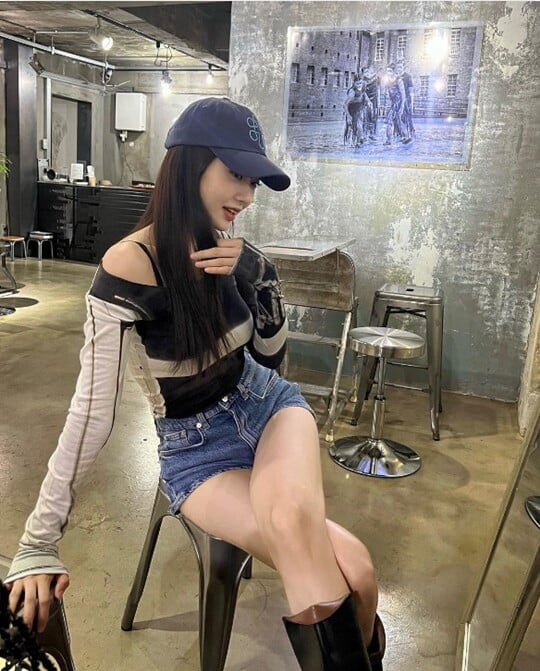(사진=경리 SNS)