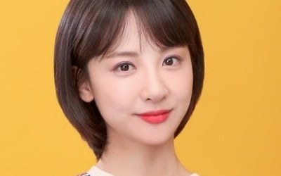 [공식] 김민아, 9살 연상 사업가와 열애 인정