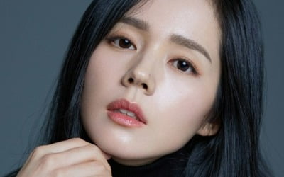[TEN피플] '본업 잊은' 한가인, 신비주의 깼지만 줄어든 매력