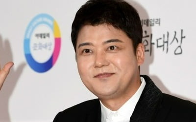 솔로 된 전현무, 또 사고쳤다…손만 대도 난리가 나네[TEN피플]