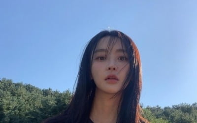 정유미, 천상 여배우 미모 과시…♥강타 또 반하겠네[TEN★]