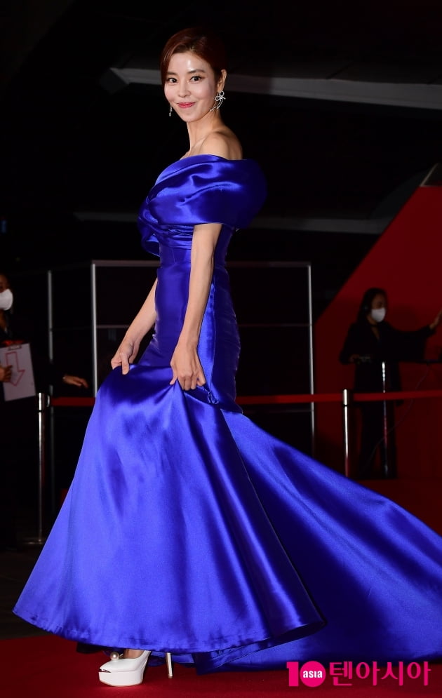 [TEN 포토] 김규리 '우아한 발걸음'(27th BIFF)