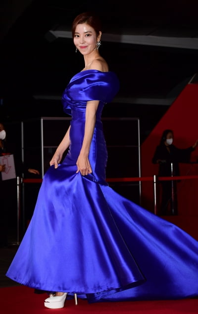 [TEN 포토] 김규리 '우아한 발걸음'(27th BIFF)