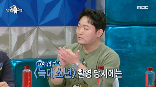 [종합] '비인간 연기 전문' 이준혁, 송중기와 늑대 관찰하러 간 사연…"고릴라 보러 일본도"('라스')