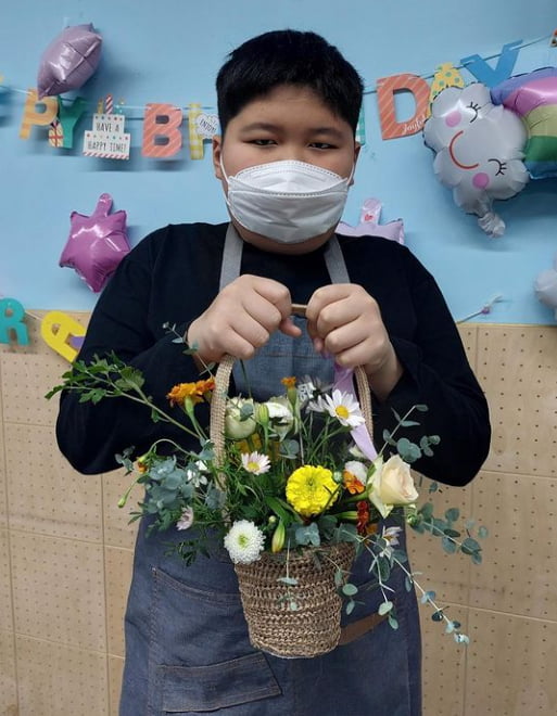 '오윤아 아들' 민이, 홀쭉해진 근황…살이 쭉쭉 빠져[TEN★]