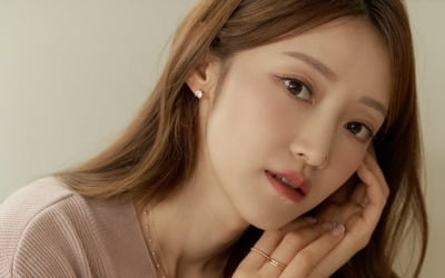 '연예계 데뷔' 서하얀 "♥임창정이 자랑스러워해, 첫 MC 도전 떨렸다" ('뷰티풀')[일문일답]