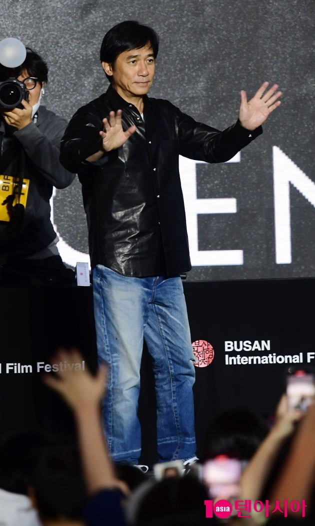 [TEN 포토] 양조위 '아쉬운 이별'[27th BIFF]