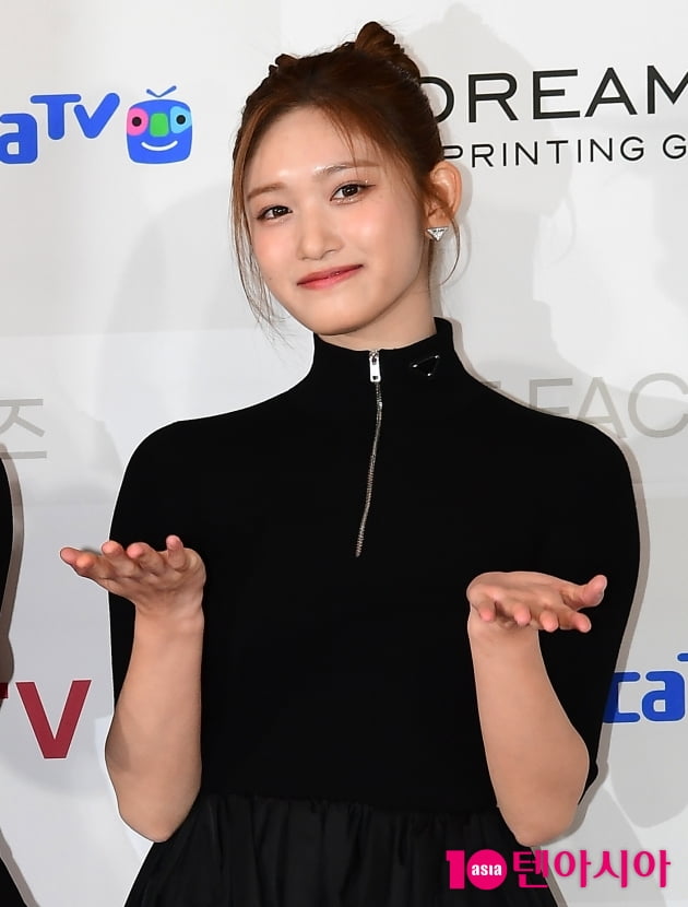 [TEN 포토] 아이브 이서 '점점 이뻐지네'