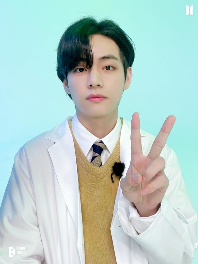 방탄소년단 뷔 자작곡 'Sweet Night' 스포티파이 2억 5500만 돌파