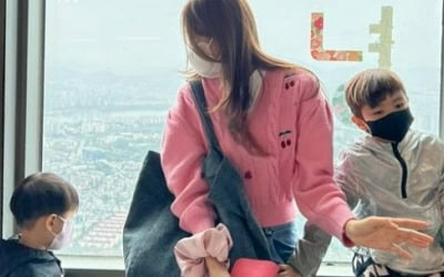 '임창정♥' 서하얀, 둘째子 캐나다 보내고 적적할까 했더니…넷째·다섯째와 "남산타워"[TEN★]