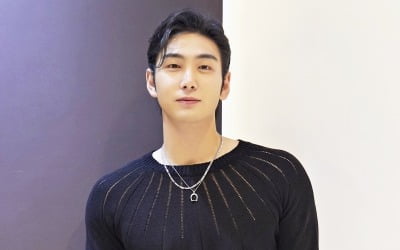 '10년 만 솔로 데뷔' 백호 "부담감 전혀 없어…음방 1위 희망, 잘되고 싶어"[TEN인터뷰]