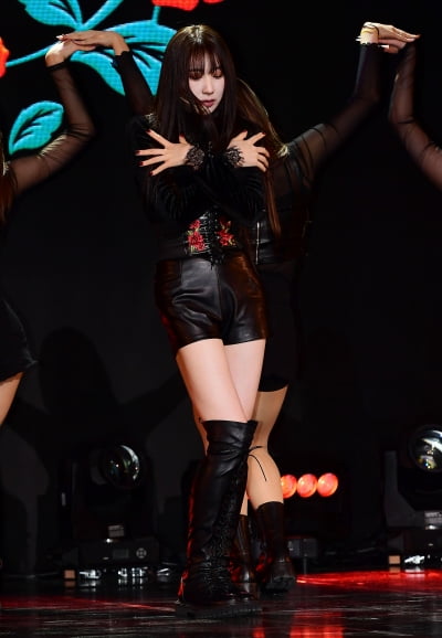 [TEN 포토] 이채연 'MZ 뱀파이어 탄생'
