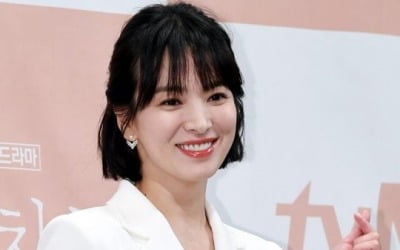 송혜교, 한옥 펜션에서 힐링 근황…"잘 쉬었다 갑니다"[TEN★]