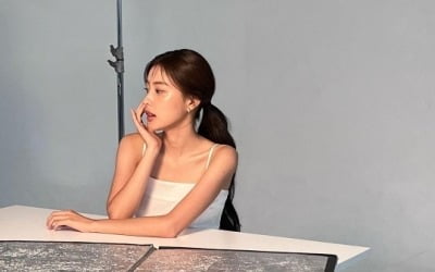 강혜원, 팔뚝이 왠만한 손목보다 얇네…감탄 나오는 비주얼 [TEN★]