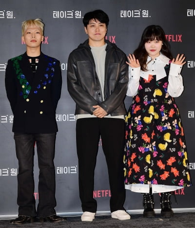 [TEN 포토] 악동뮤지션-김학민 PD '넷플릭스 예능 '테이크 원' 주역들'