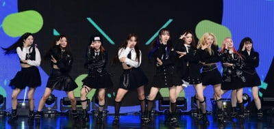 [TEN 포토] 케플러 '완벽한 칼군무'