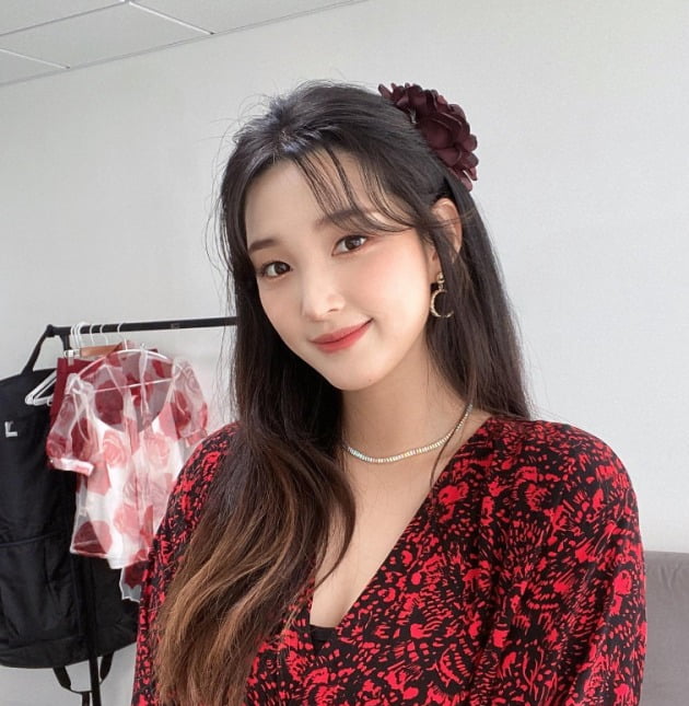 사진= 율희 인스타그램