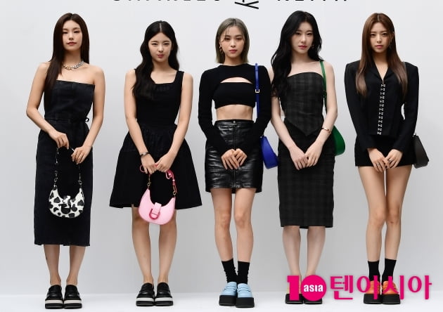 [TEN 포토] 있지 '우아한 블랙'