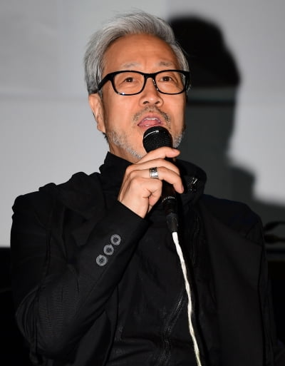 [TEN 포토] 김종진 '행복한 인터뷰'