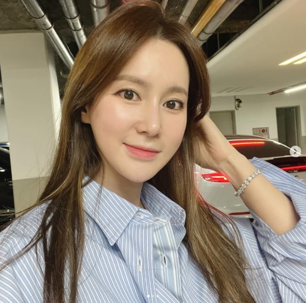 '안정환♥' 이혜원, 뭐 나만 늙나? 어플 쓰면...방부제 미모 발산[TEN★]
