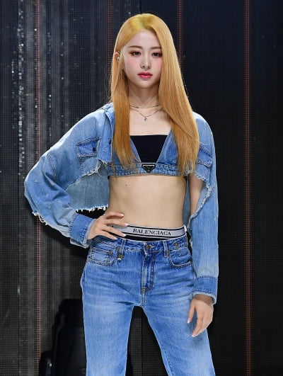 [TEN 포토] 르세라핌 허윤진 '돋보이는 골드헤어'
