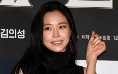 손나은, 계절 앞서는 패셔니스타…내추럴한 모습에도 완벽 비주얼[TEN★]