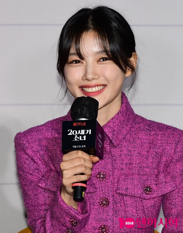 [TEN 포토] 김유정 '20세기 소녀의 꽃미소'