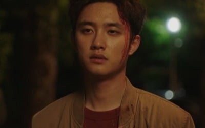 [종합] 도경수, 피습당했다…칼 맞고 의식 흐려진 상태('진검승부')