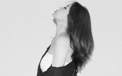 '최동환♥' 이소라, 이젠 셀프사진관에서 혼자 찍을 일 없네…감격의 "눈물버튼" [TEN★]