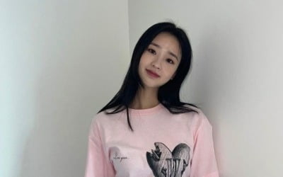 손연재, 크롭티로 배꼽 드러낸 '새댁'…군살제로 비주얼[TEN★]