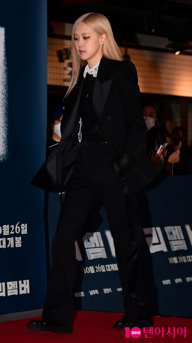 [TEN 포토] 블랙핑크 로제 '등장부터 함성에 극장이 떠나가'