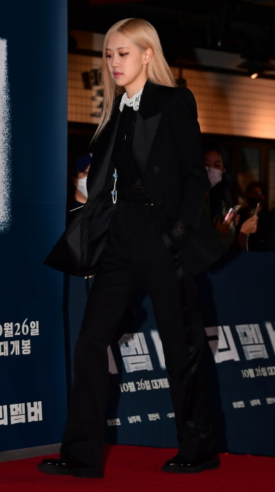 [TEN 포토] 블랙핑크 로제 '등장부터 함성에 극장이 떠나가'