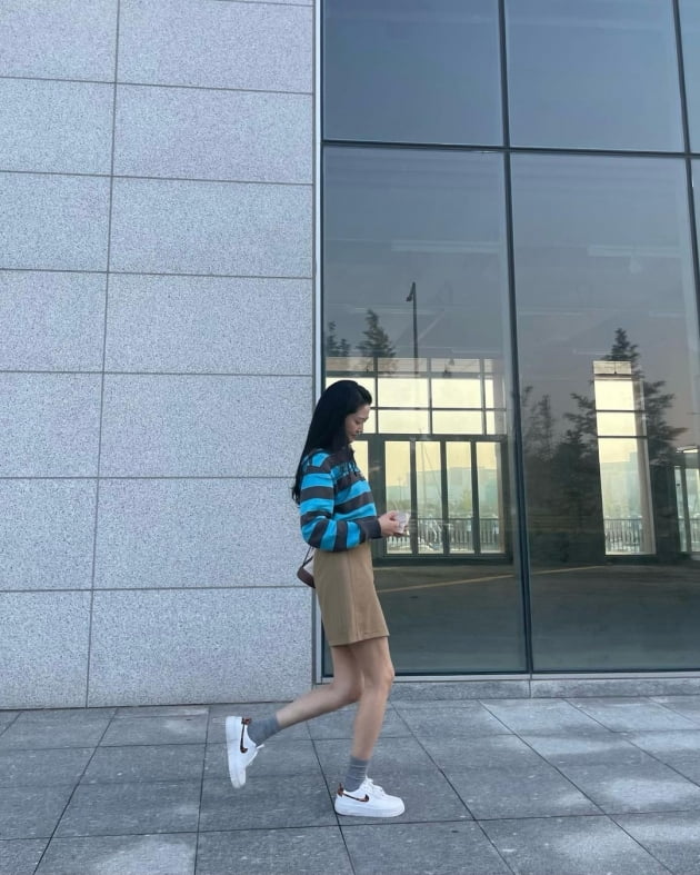 "포즈 죽이네" 전진 놀라게 만든 ♥류이서…풍성한 머리숱 흩날리며 "역동적"[TEN★]