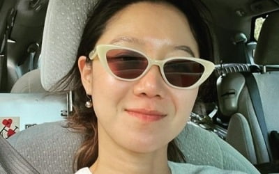 '10살 연하 케빈오♥' 공효진, 결혼 후 얼굴 폈네…얼굴에 광이 '반짝'