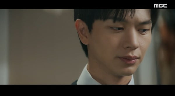 [종합] 육성재 다시 흙수저로? 정채연 질투한 연우, '금수저' 이종원에게 줬다