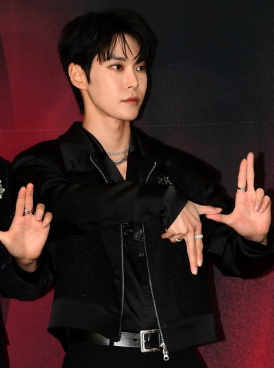 [TEN 포토] NCT 127 도영 '샤프한 옆선'
