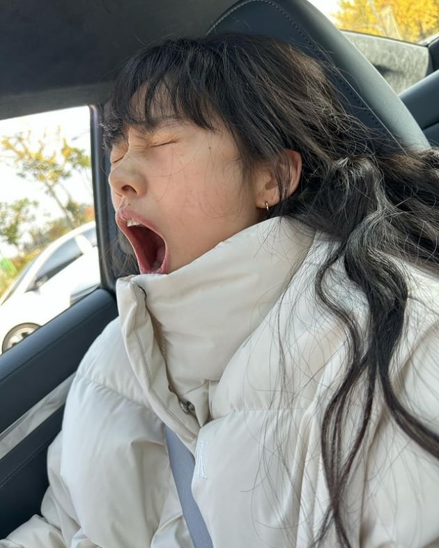 '할리우드 진출' 정호연, '류준열♥' 혜리도 반할 수 밖에 없는 귀여움