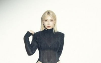 제아, 파격 골반 노출…'섹시美' 과시했지만 "엄마가 싫어해"