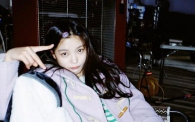김유정, 대충 찍어도 이 정도 미모?…러블리한 '20세기 소녀'