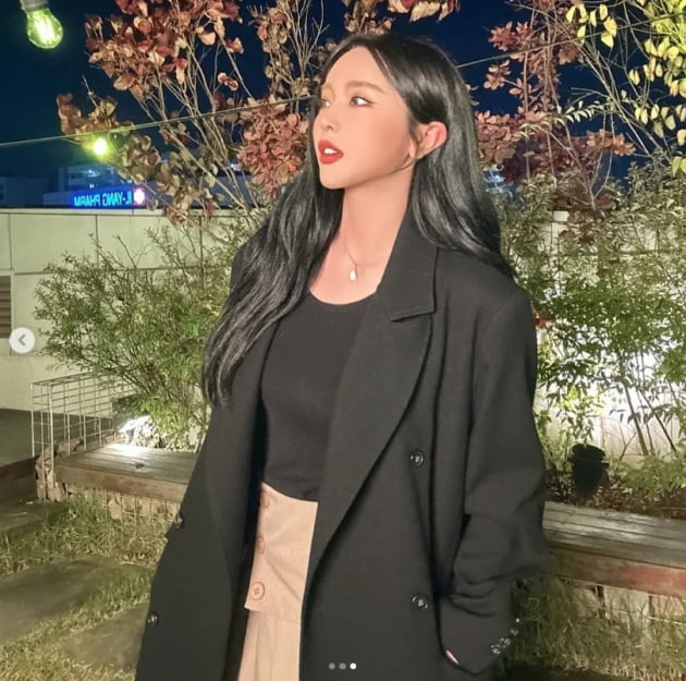 홍진영, 오랜만에 흑발로 컴백...점점 이뻐지는 분위기 여신