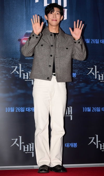 [TEN 포토] 강기영 '대세남 영화관 나들이'