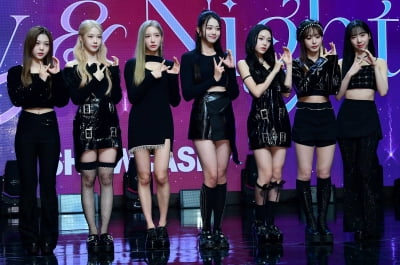 {TEN 포토] 클라씨 '미니 2집 'Day&Night(데이&나이트)'로 컴백'