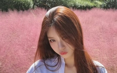 '안경누나' 김수현 아나운서, 임신 7개월차…♥우왁굳, 2세 생긴다