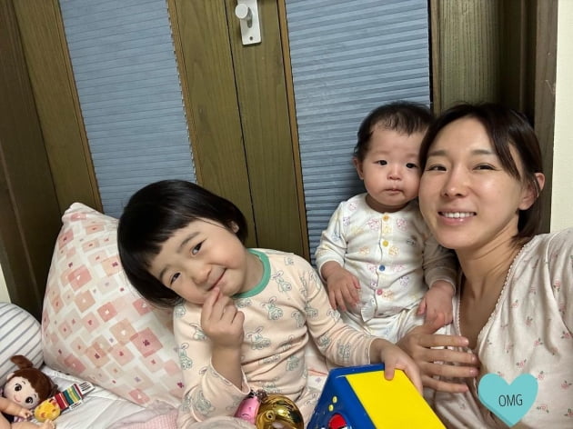 '문재완♥' 이지혜, "사진 한 장 찍기 이렇게 힘드냐" 딸둘맘의 넋두리