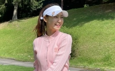 [TEN피플] 송지아, '송종국 딸'→'JYP·리틀 수지' 꼬리표에 가려진 노력…눈물로 보인 속내