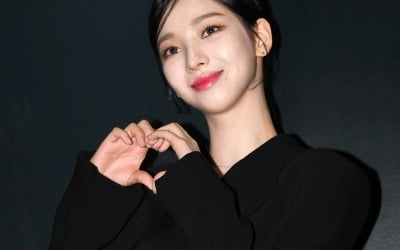 [TEN차트] 에스파 카리나, 빼빼로데이에 막대과자를 선물해주고 싶은 여자 가수 1위